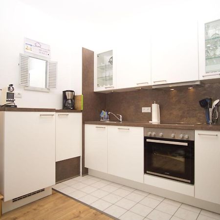 Strandnah, Balkon, Ahoi Erlebnisbad Gratis In Sellin - Strandresidenz Brandenburg Fewo 36 Гьорен Екстериор снимка