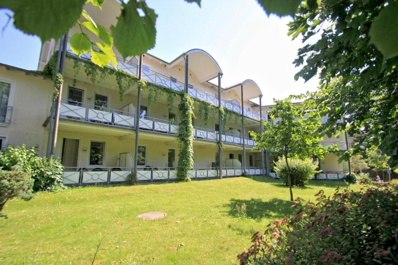 Strandnah, Balkon, Ahoi Erlebnisbad Gratis In Sellin - Strandresidenz Brandenburg Fewo 36 Гьорен Екстериор снимка