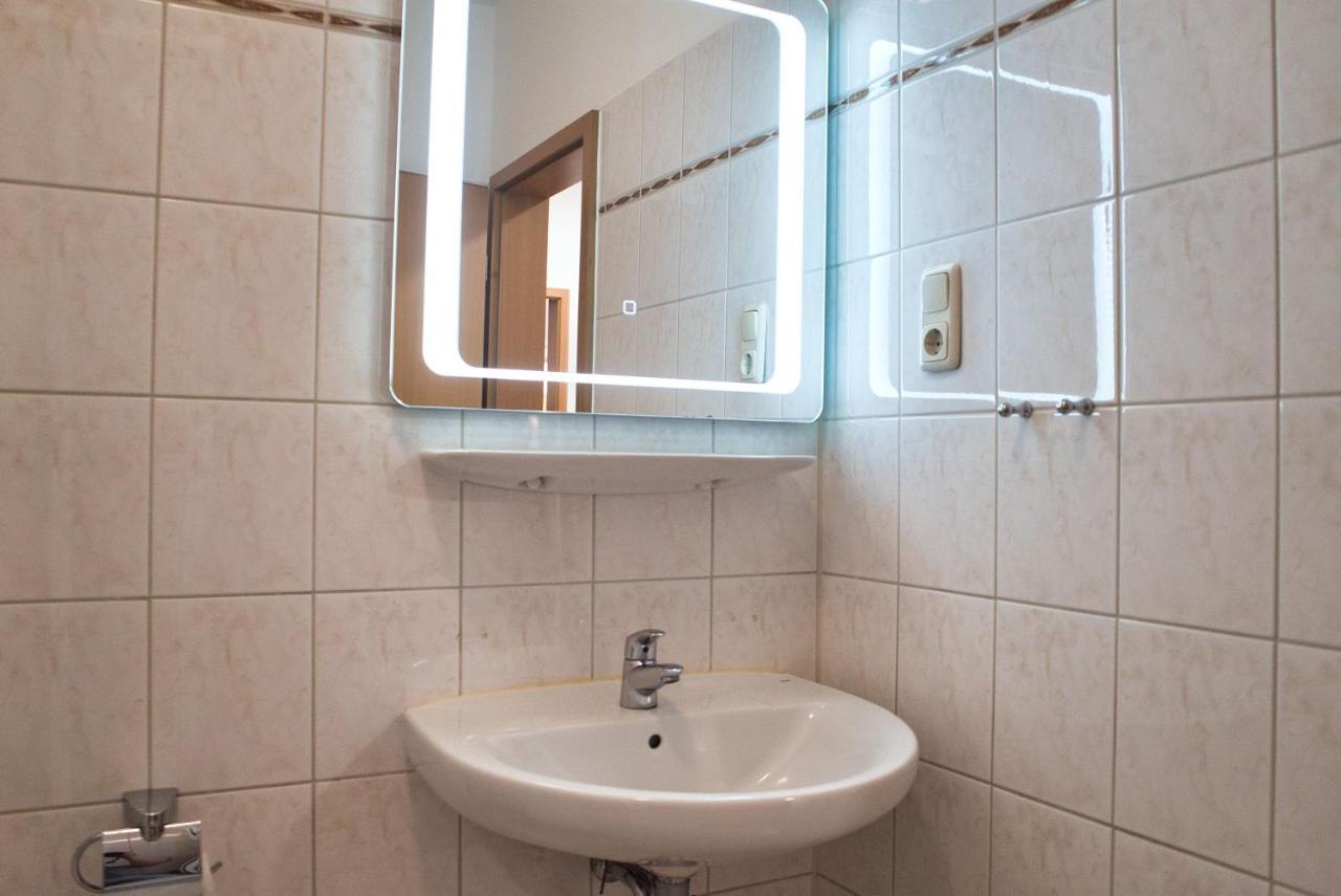Strandnah, Balkon, Ahoi Erlebnisbad Gratis In Sellin - Strandresidenz Brandenburg Fewo 36 Гьорен Екстериор снимка